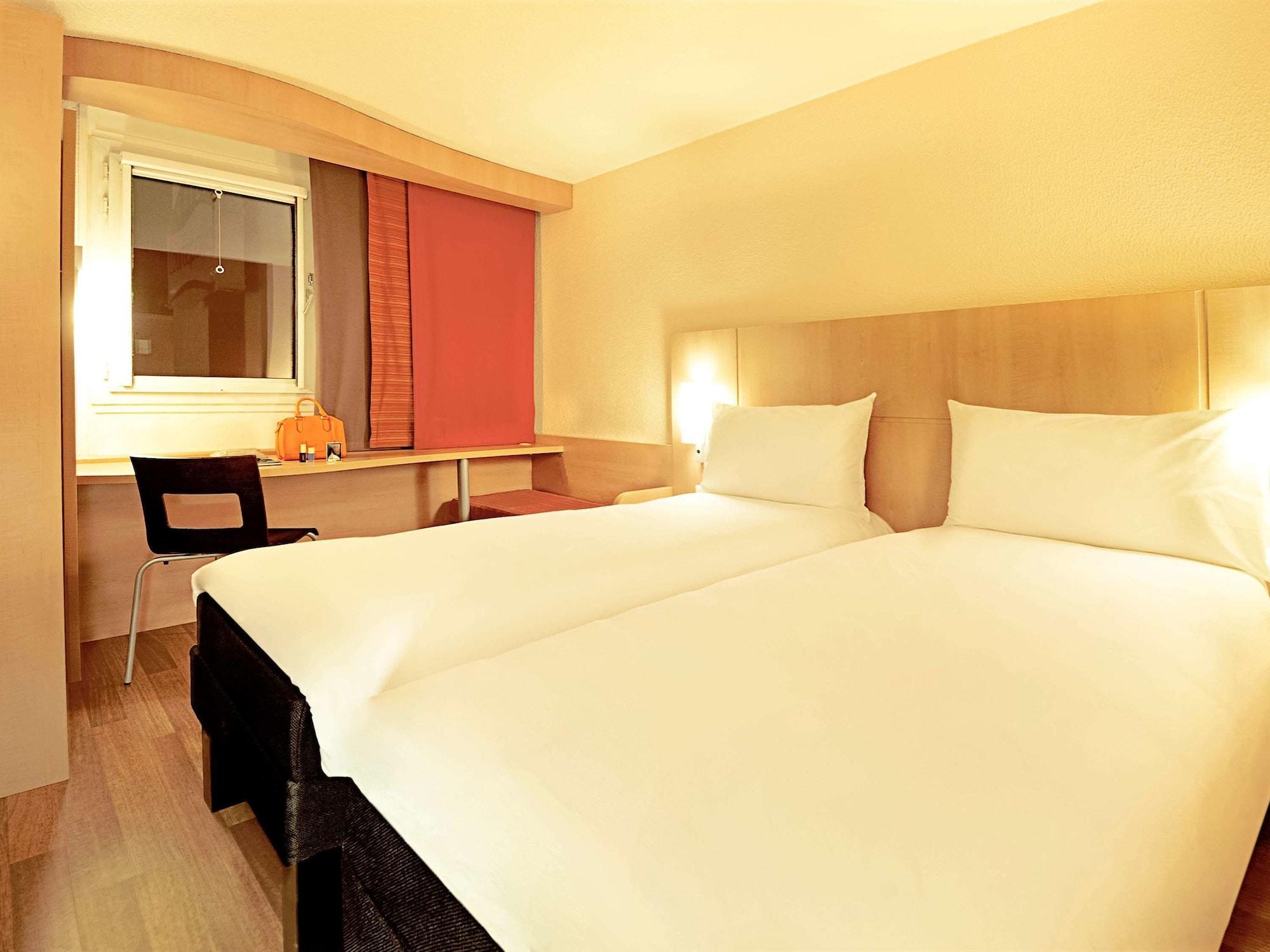 ไอบิส ปัวติเยร์ ใต้ Hotel ภายนอก รูปภาพ
